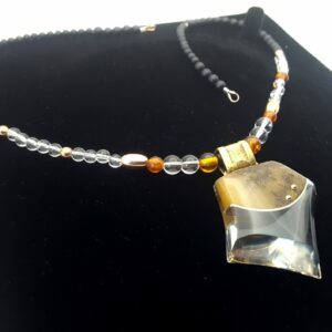 Collier-médaillon "Coquillam"